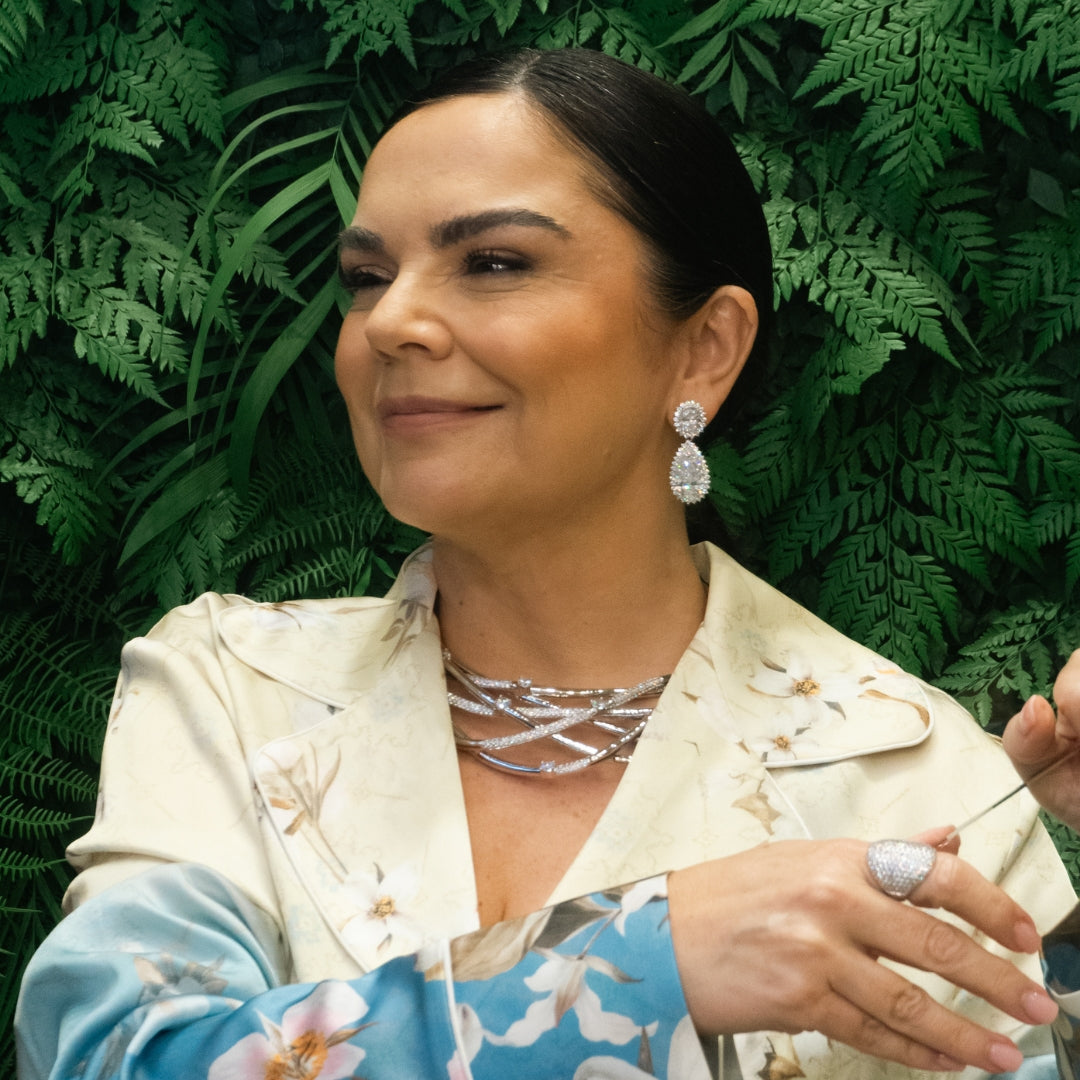 Colar Entrelaces Ródio