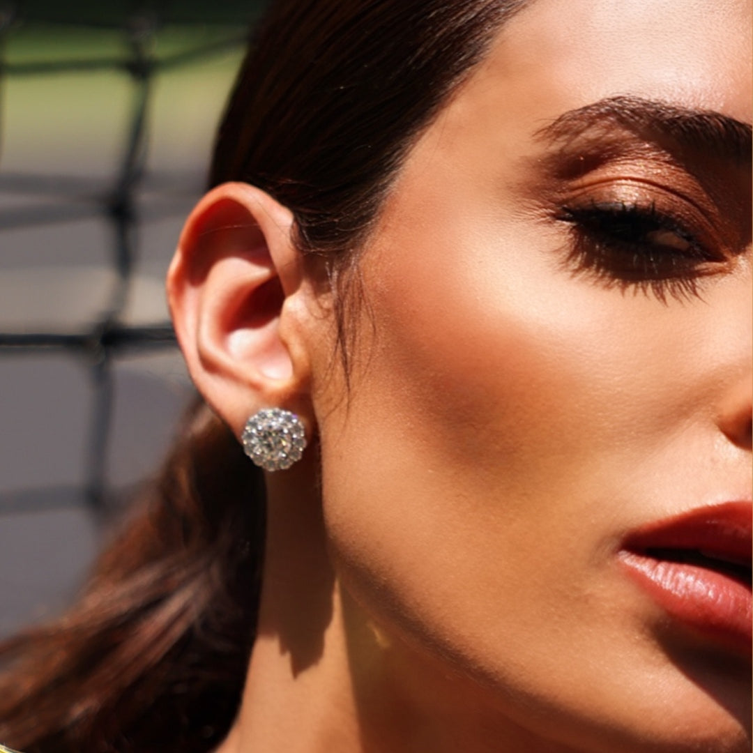 Brinco Little Flower Glam Moissanite