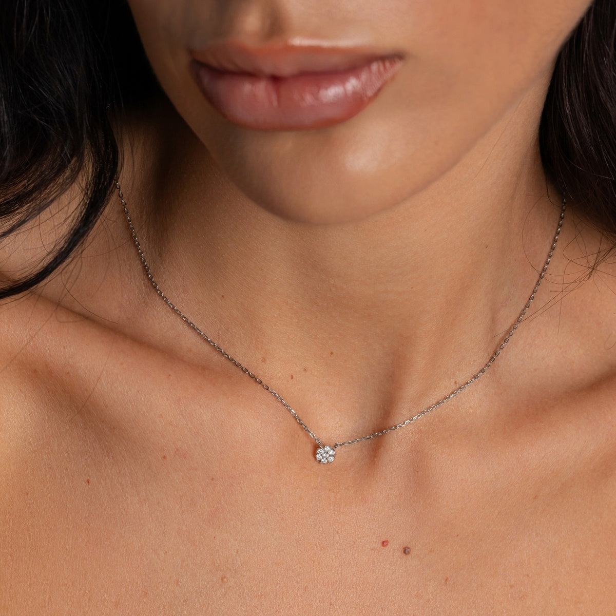 Colar Florzinha Glam Moissanite 0.12 ct