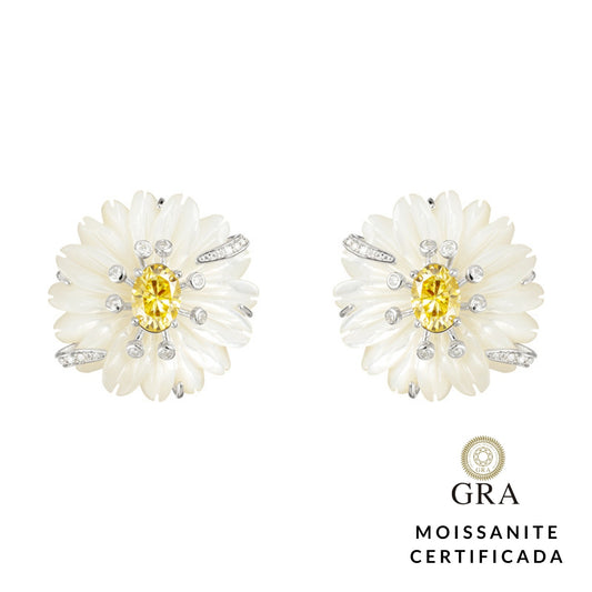 Brinco Flor Madrepérola Glam Moissanite 3.34 ct