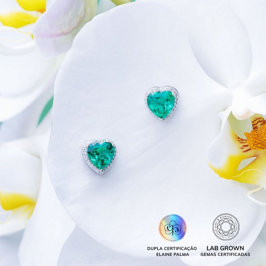 Brinco Coração com Esmeralda de Laboratório