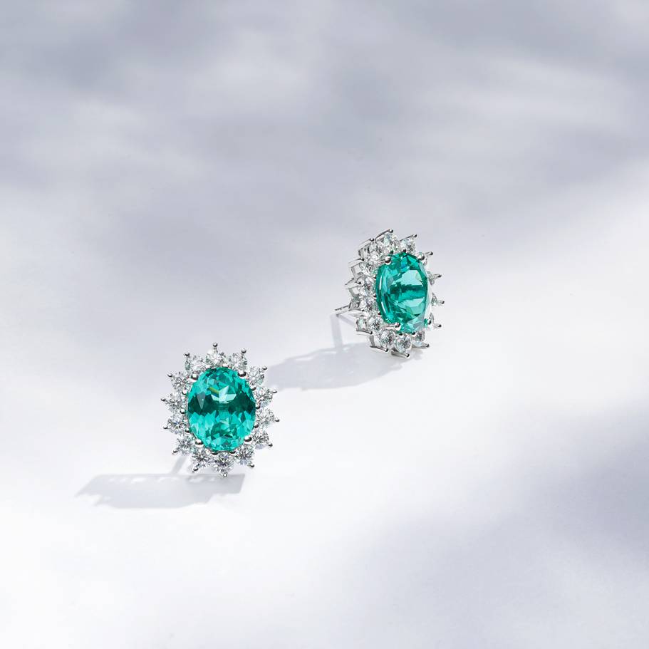 Brinco Oval Turmalina Paraíba Lab Grown