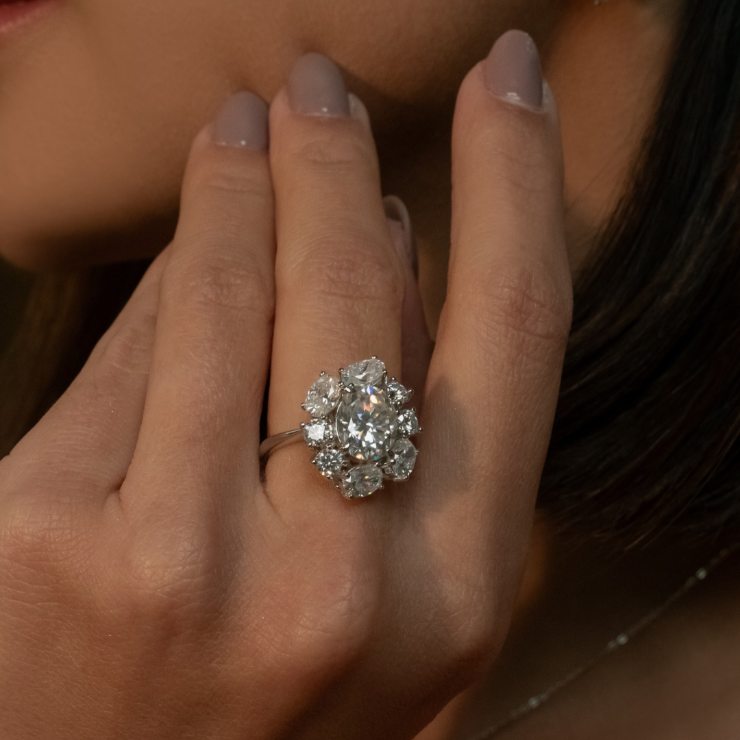 Anel Oval Glam Moissanite